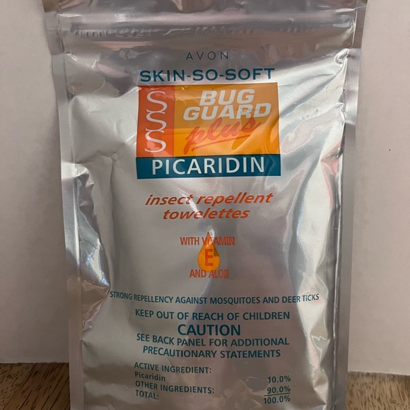 Avon Bug Guard Bundle.  Includes 5 Products.  Expiration Date 12/2023 - Picture 4 of 5